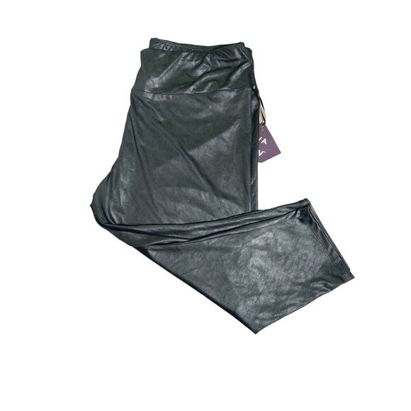 Ava & Viv Black Faux Leather High Waist Capri Leggings Plus Sz 2X (20W-22W) NWT - Picture 6 of 11